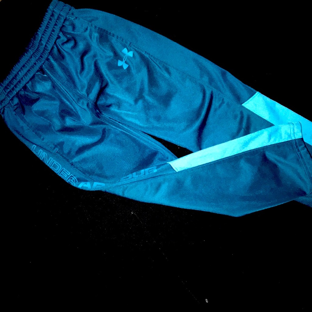 Under Armour sport pants w pockets